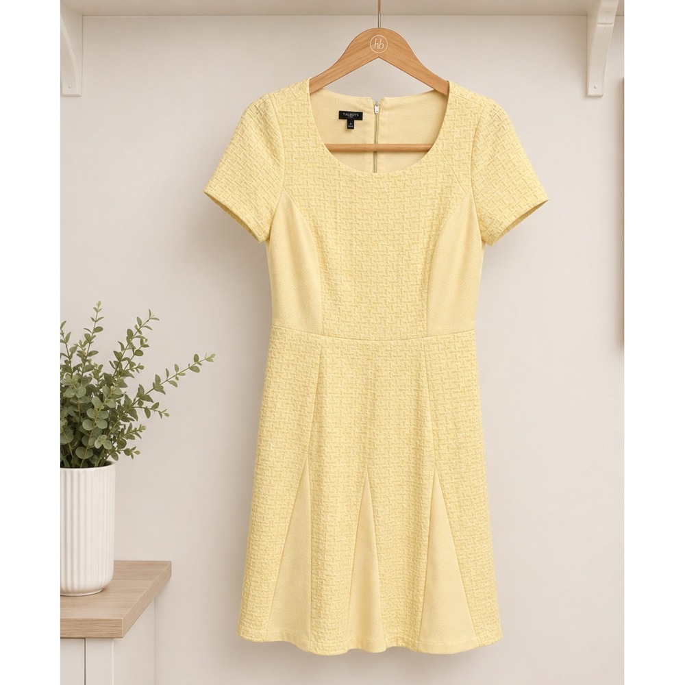 Talbots Dress Petites Yellow Textured Fit and Flare Size 8P Short Sleeve Stretch
